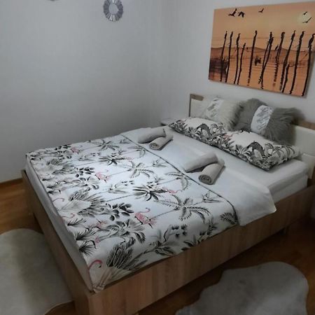 Apartman Bulevar Sarajevo - Free Parking Zewnętrze zdjęcie