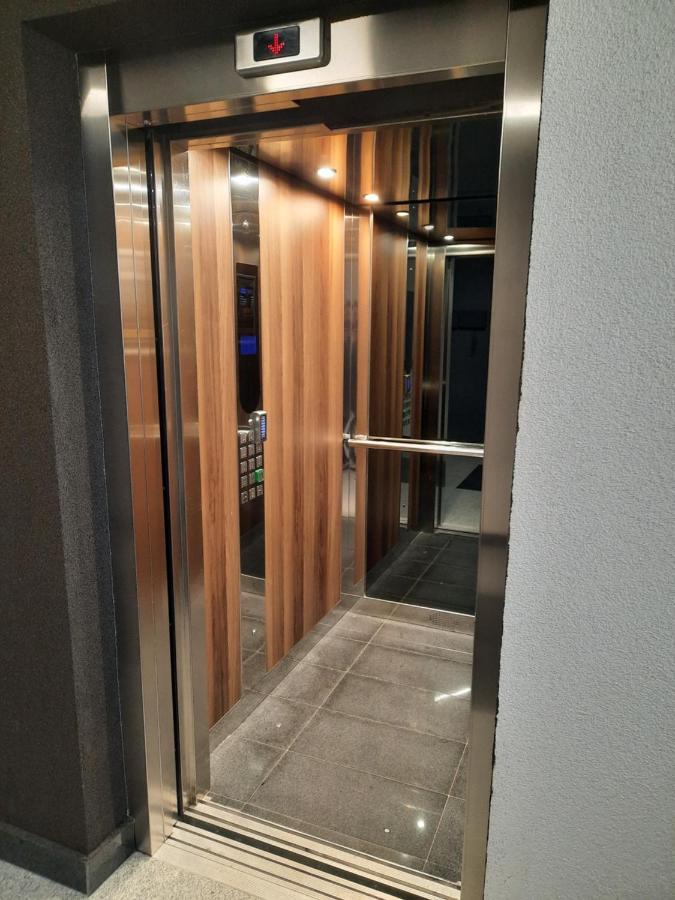 Apartman Bulevar Sarajevo - Free Parking Zewnętrze zdjęcie