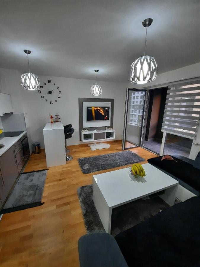 Apartman Bulevar Sarajevo - Free Parking Zewnętrze zdjęcie